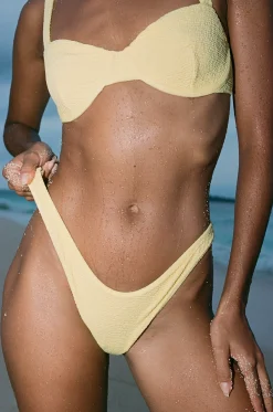 ELCE Swim Swim Tops-PRE ORDER // ESCAPE BRACUP TOP - LEMON